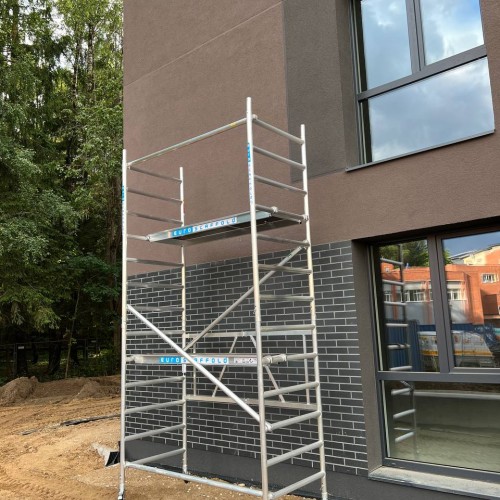 Sulankstomas bokštasа 90х190 4,8 m darbinis aukštis* Sulankstomas bokštasа 90х190 4,8 m darbinis aukštis*