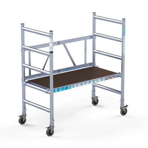 Sulankstomi aliumininiai pastoliai Compact 1 3 m darbinis aukštis* Sulankstomi aliumininiai pastoliai Compact 1 3 m darbinis aukštis*